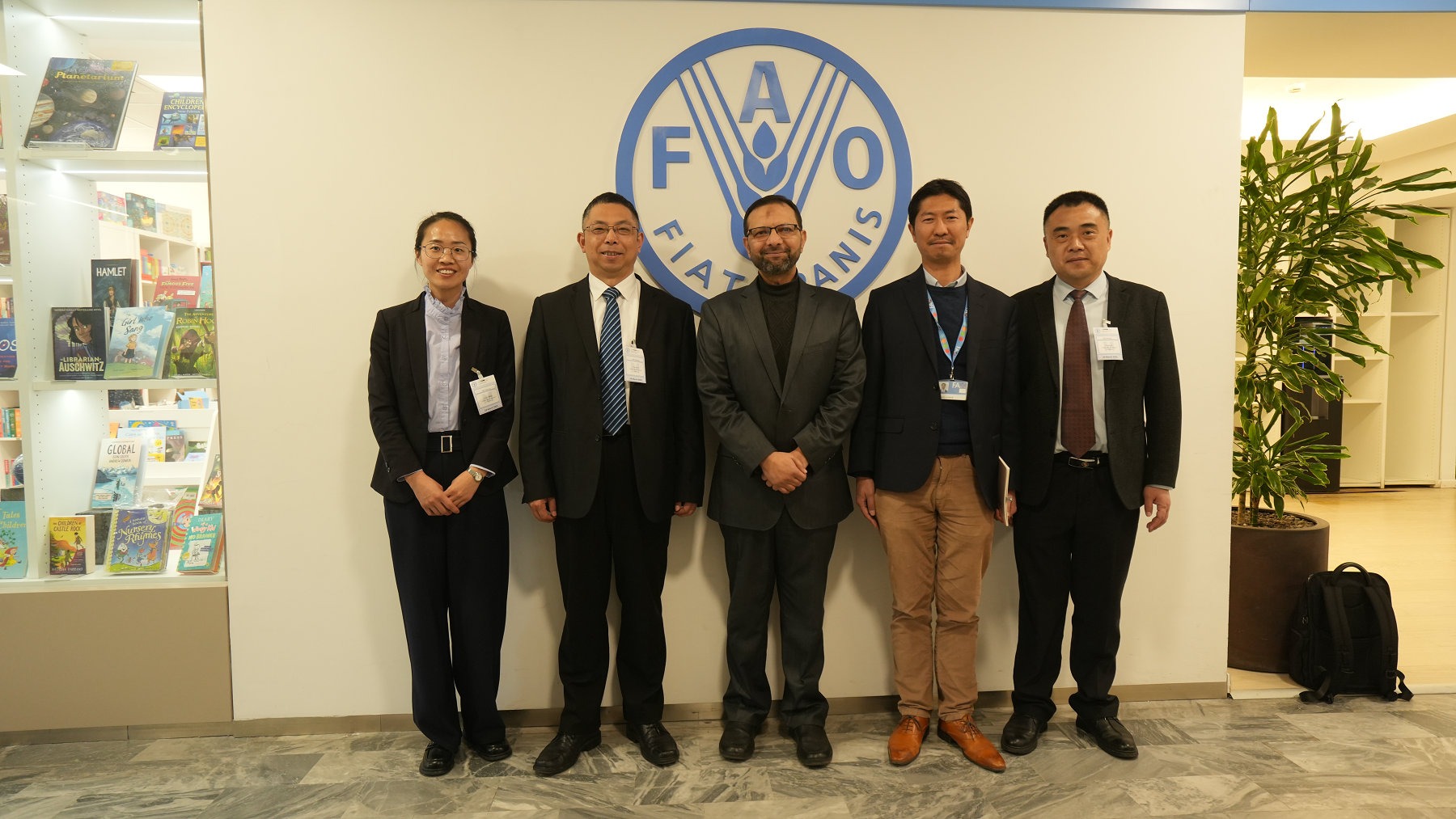 金正大集團(tuán)董事長李玉曉一行訪問聯(lián)合國糧農(nóng)組織總部，就推廣中國糧食增產(chǎn)金方案達(dá)成初步合作意向